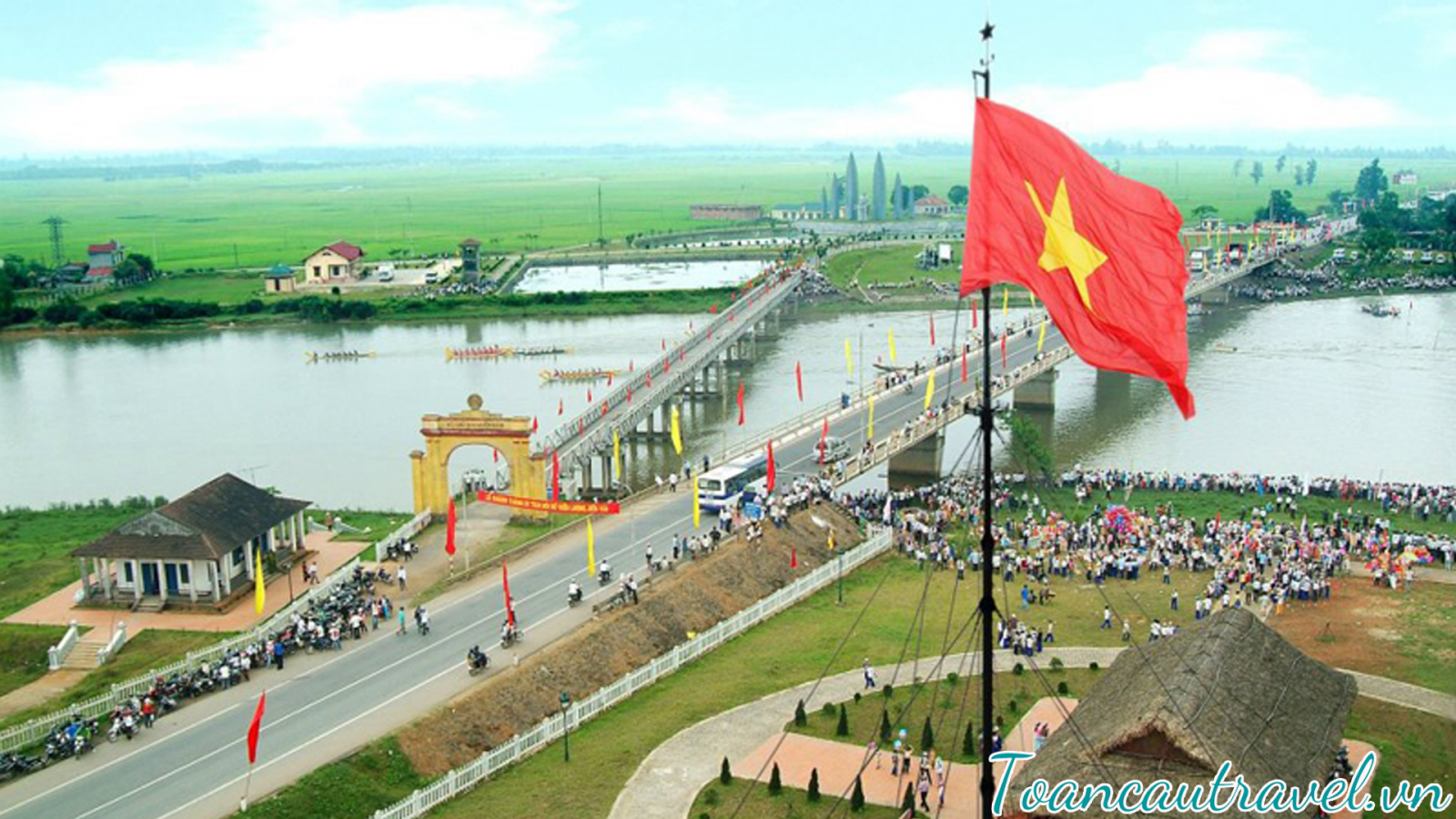 khu vực vĩ tuyến 17 – cầu Hiền Lương – Sông Bến Hải.