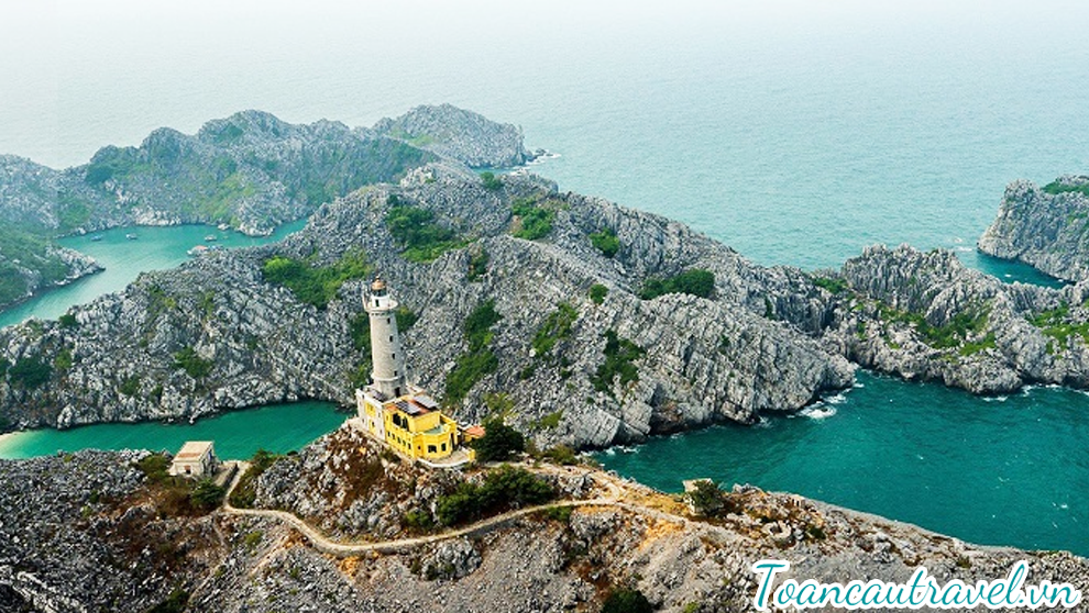  Đảo Long Châu được mệnh danh là “đảo mắt rồng” là viên ngọc xanh, đẹp nhất Vịnh bắc bộ